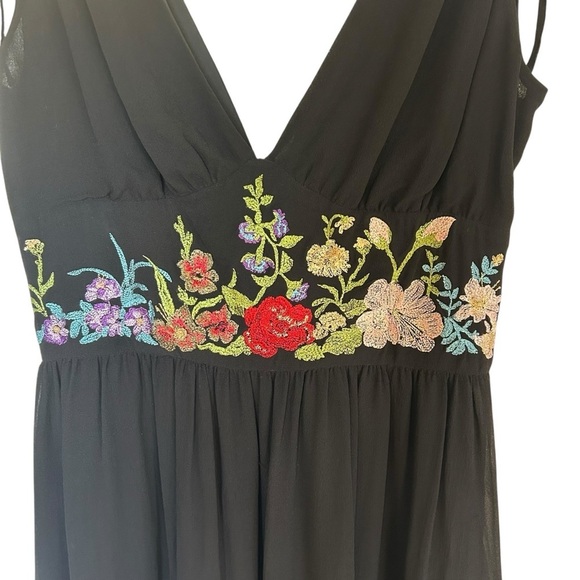 Dkny Dresses & Skirts - DKNY Black Silk Babydoll Floral Embroidered Mini Dress size 6 Whimsigoth Event